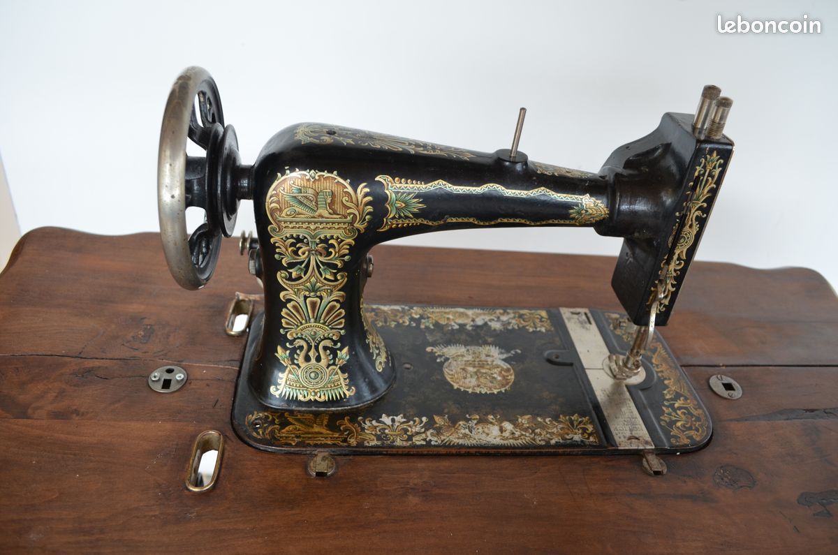 Ancienne machine a coudre (image 3)