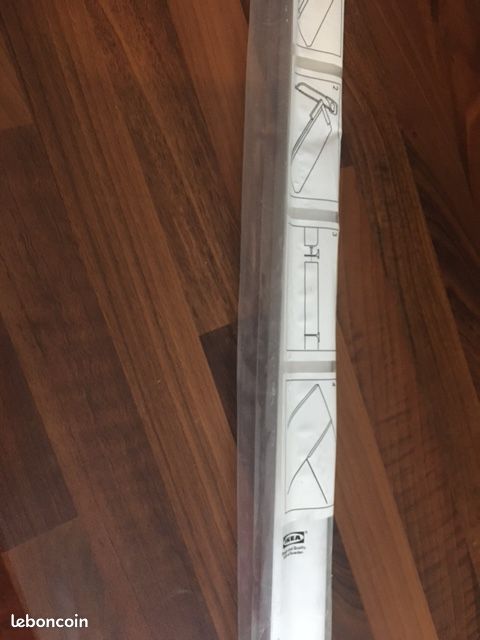 Baguette de finition plan de travail (image 1)