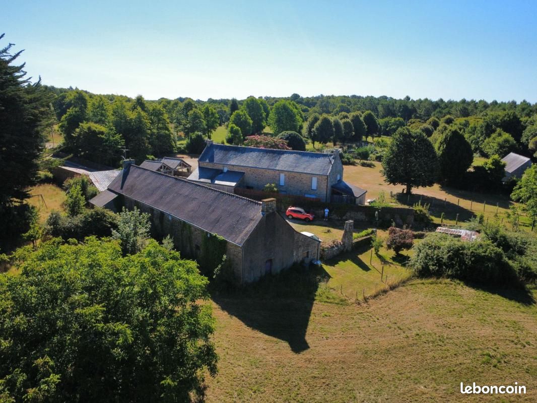 Maison 7 pièces 370 m² · à Brech · 370 m² · 376 200 €