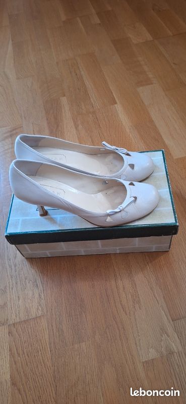 Chaussure Jonak acheté Galerie lafayette 38 Chaussures