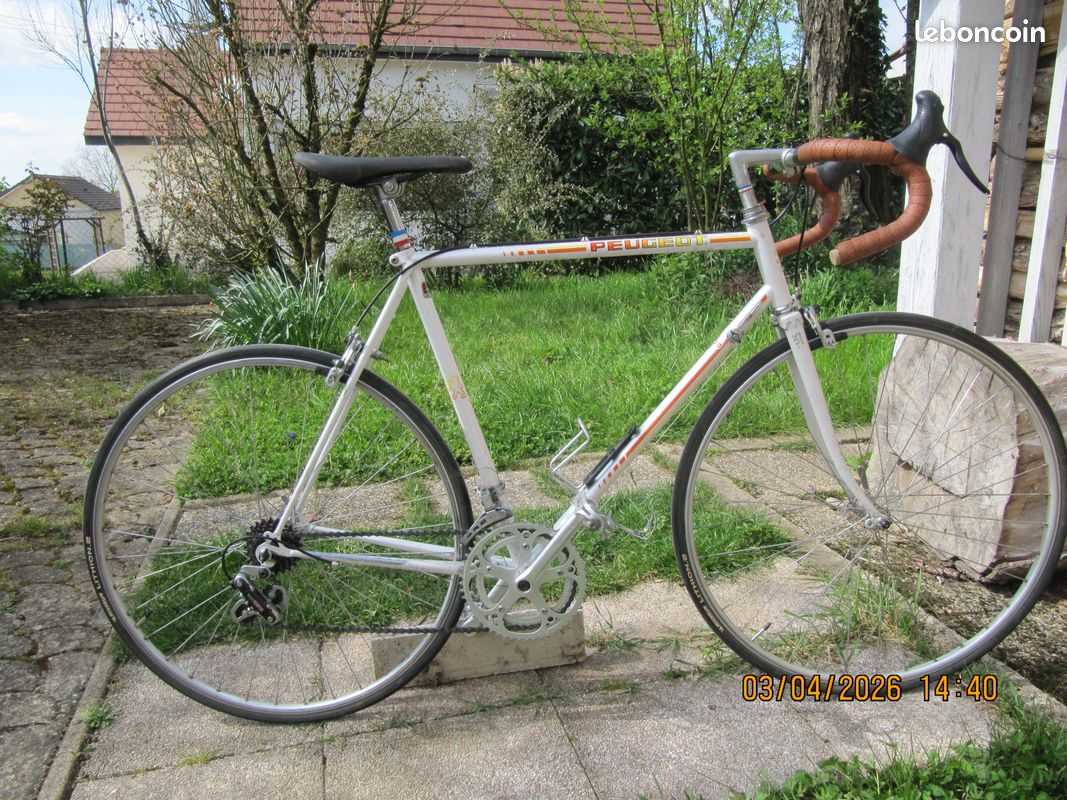Vélo de course mythique années 70 Peugeot px 10 py 10 blanc très bon état - Vélos