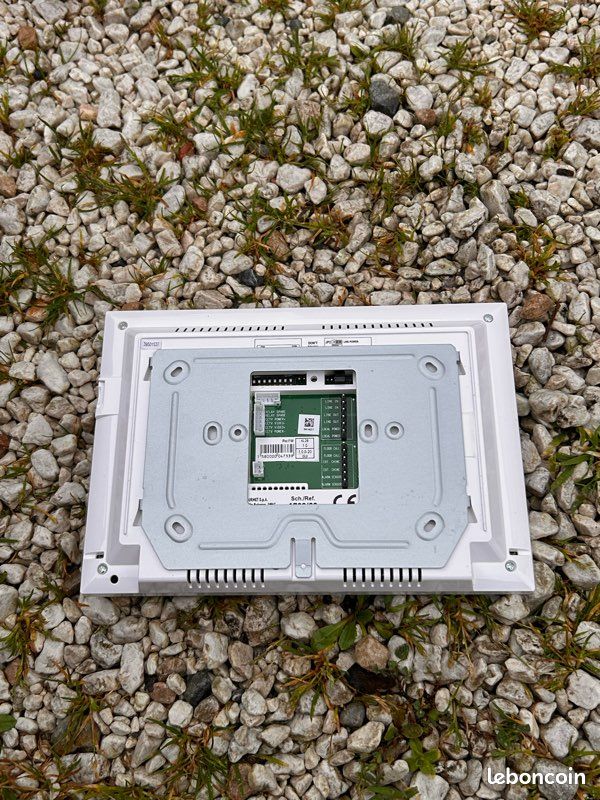 Urmet captiv moniteur vidéo domotique (image 2)