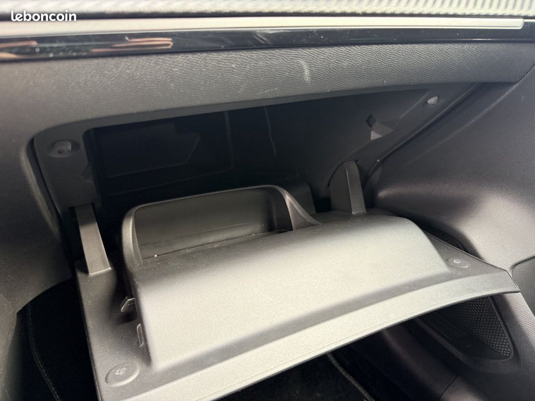 Peugeot 208 (2) PureTech 100 Allure Pack (image 15)