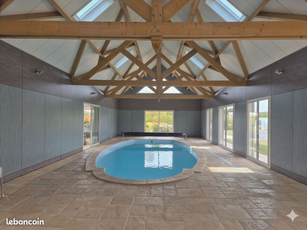Maison 8 pièces 207 m² · à La Chapelle-Saint-Rémy · 207 m² · 686 400 €