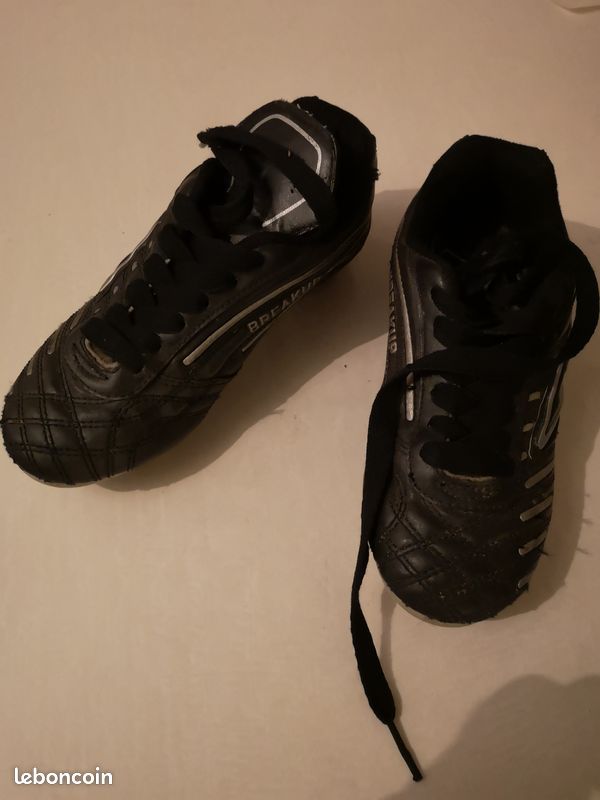 Chaussures foot, rugby, taille 32 (image 1)