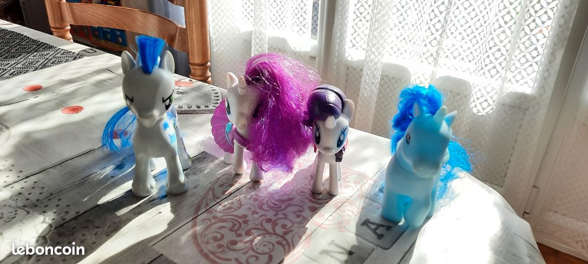 Lot de 4 petits poneys, 2 marque Pony (image 19)