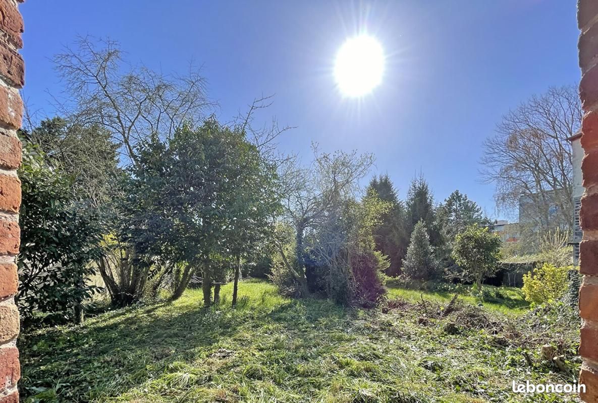 Terrain 319 m² Rennes · 315 900 €