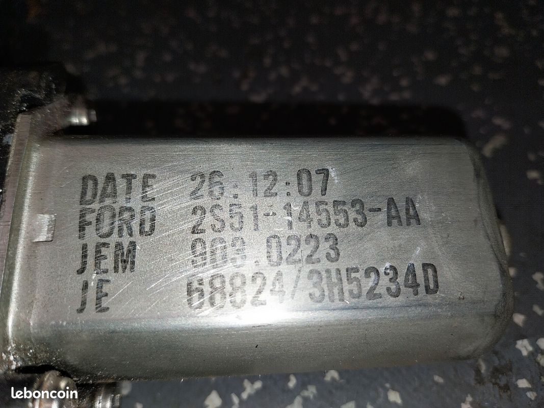 Moteur De Lève-Vitre Électrique Avant Droit Pour Ford Fiesta VI - 8A6114553B - Occasion