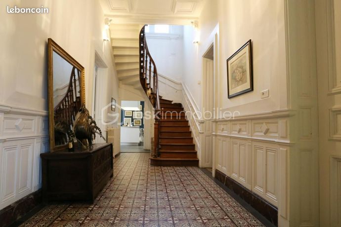 Maison 15 pièces 371 m²