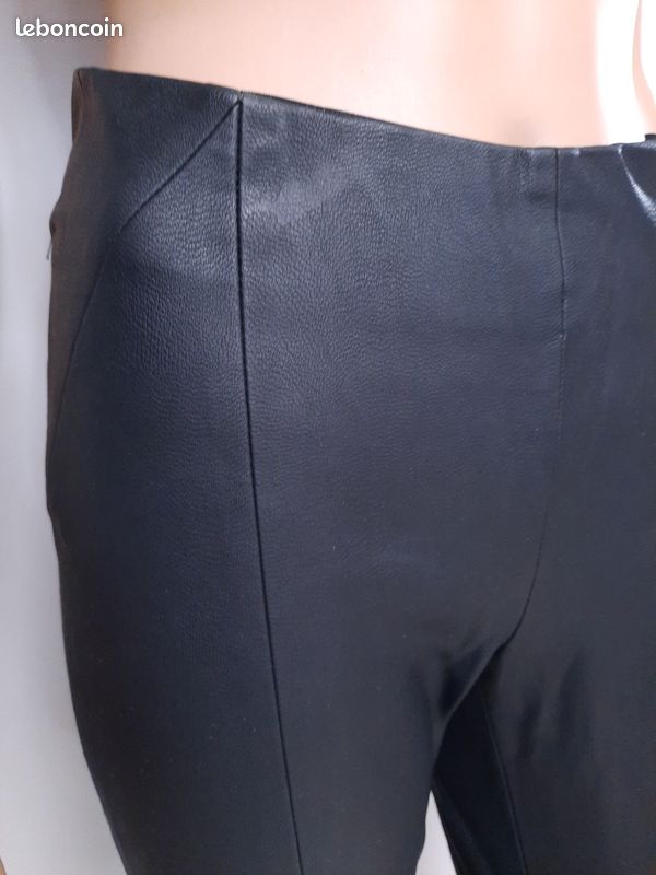 Pantalon Jegging Zara Noir Effet Croco - Taille M (38/40) - Occasion Très Bon état