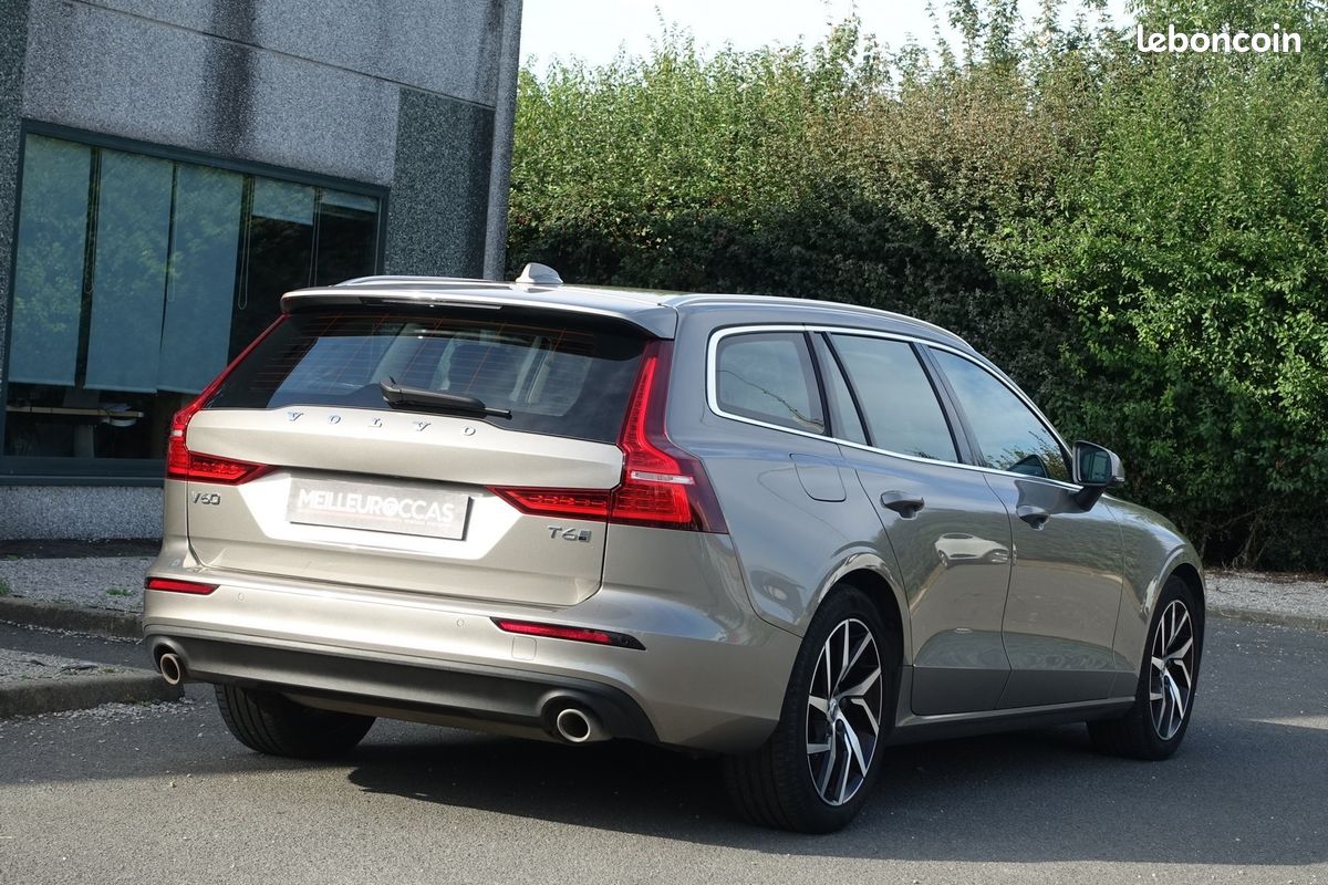 V60 T6 Awd Momentum Hybride Rechargeable Geartronic Phev 340ch Semi-cuir/Gps Europe/Carplay/Hayon électrique/Full LED/Régulateur/1*Main/Garantie 12 mois (image 7)