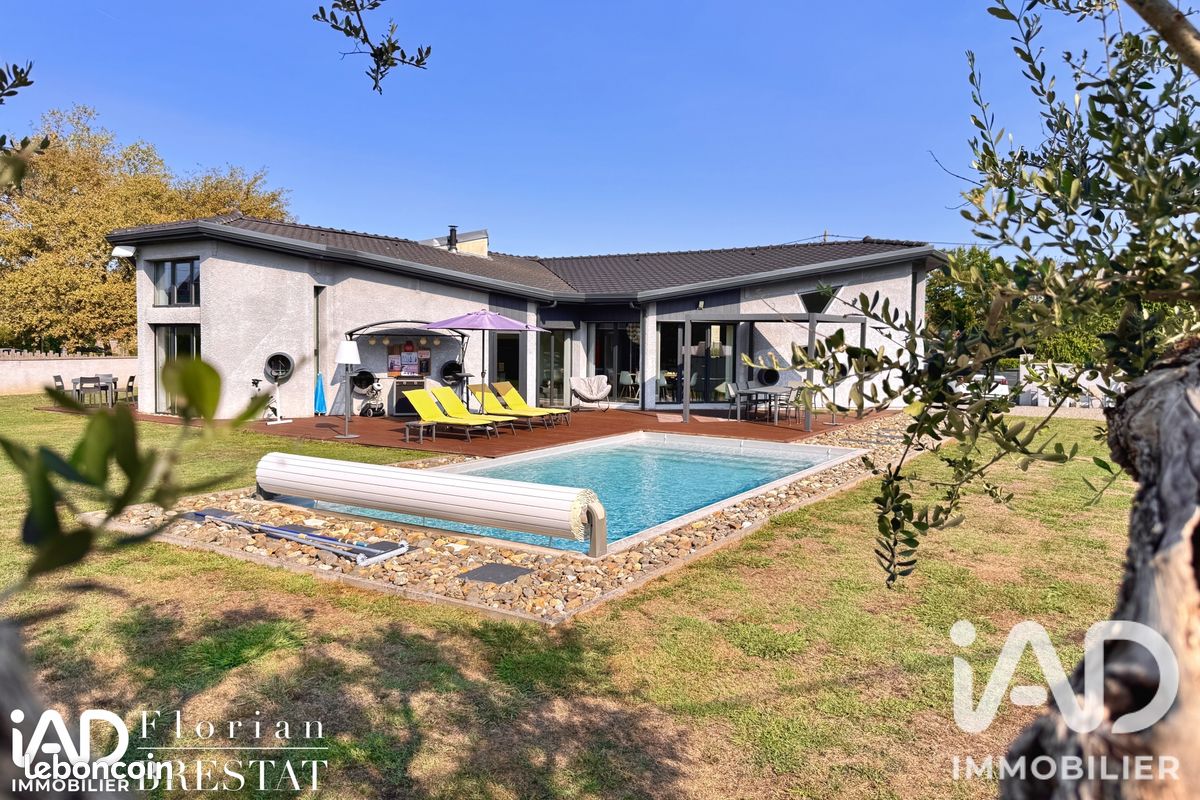 Maison 5 pièces 230 m² · à Andrest · 230 m² · 478 000 €