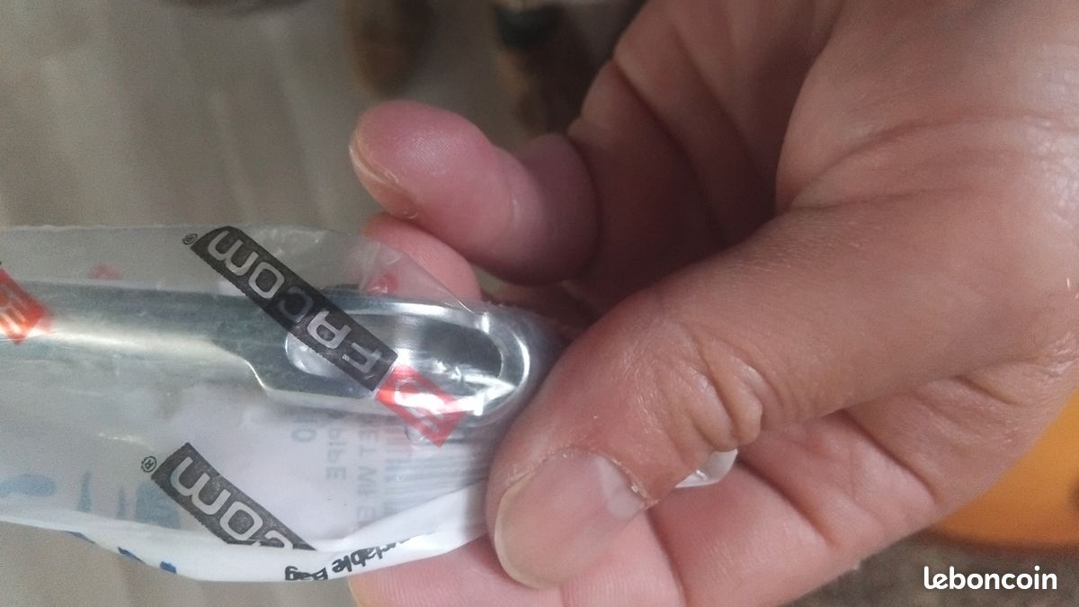 Clé à pipe 21 et 10 et clé dou le 8/10 (image 3)