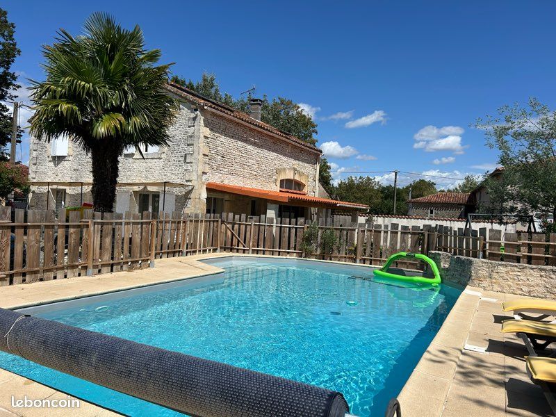 Maison 6 pièces 180 m² · à Rivières · 180 m² · 245 000 €