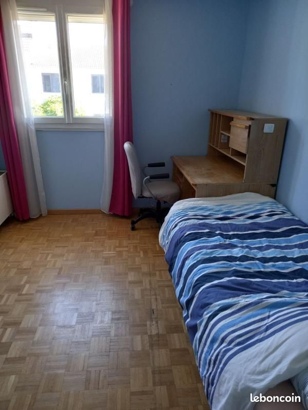 Appartement a louer montigny-le-bretonneux - 5 pièce(s) - 11 m2 - Surfyn