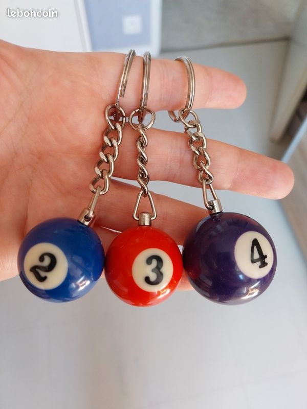Porte-clés Billard En Résine - Lot De 2 Avec 8 Billes - Léger Et Durable - Idéal Décoration Ou Cadeau