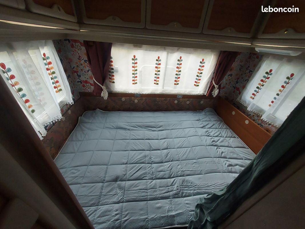 Camping-car J5 Pilote Atlantis 58CX 2,5lTD Direction assistée (image 8)