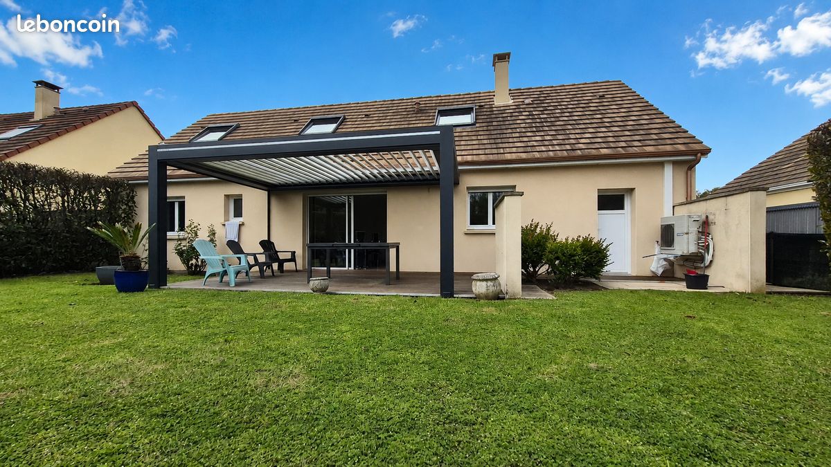 Maison 5 pièces 118 m² · à Guécélard · 118 m² · 220 000 €