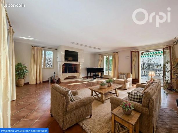 Maison 6 pièces 260 m²