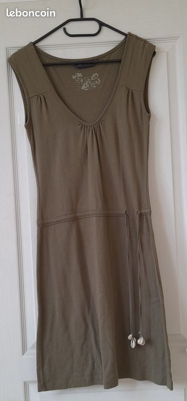 Robe T38-40 (image 1)