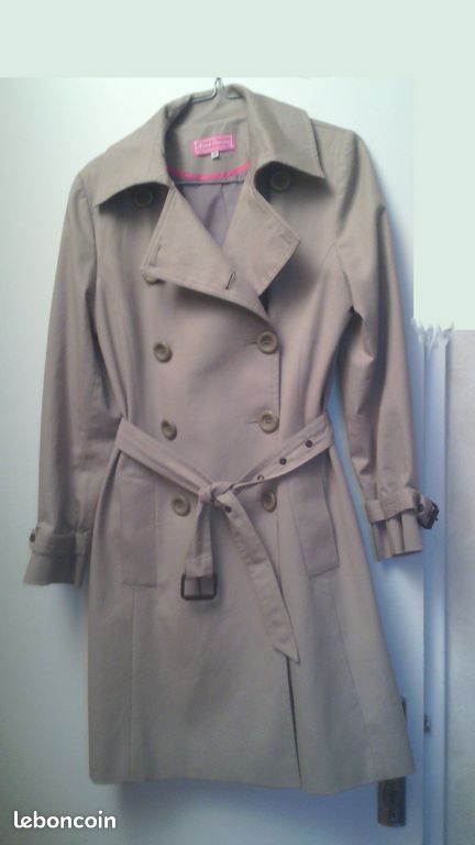 Trench coat (image 2)