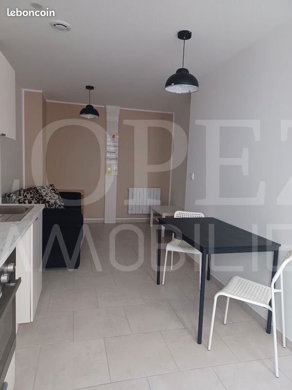 Appartement 2 pièces 28 m² · à Mazamet · 28 m² · 400 €