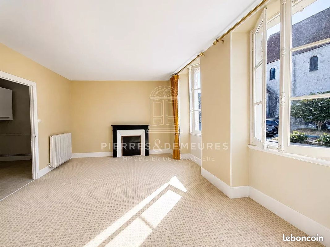 Maison 6 pièces 100 m² · à Mehun-sur-Yèvre · 100 m² · 97 000 €