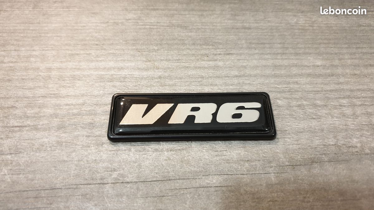 Logo VR6 HIGHLINE neuf (image 1)
