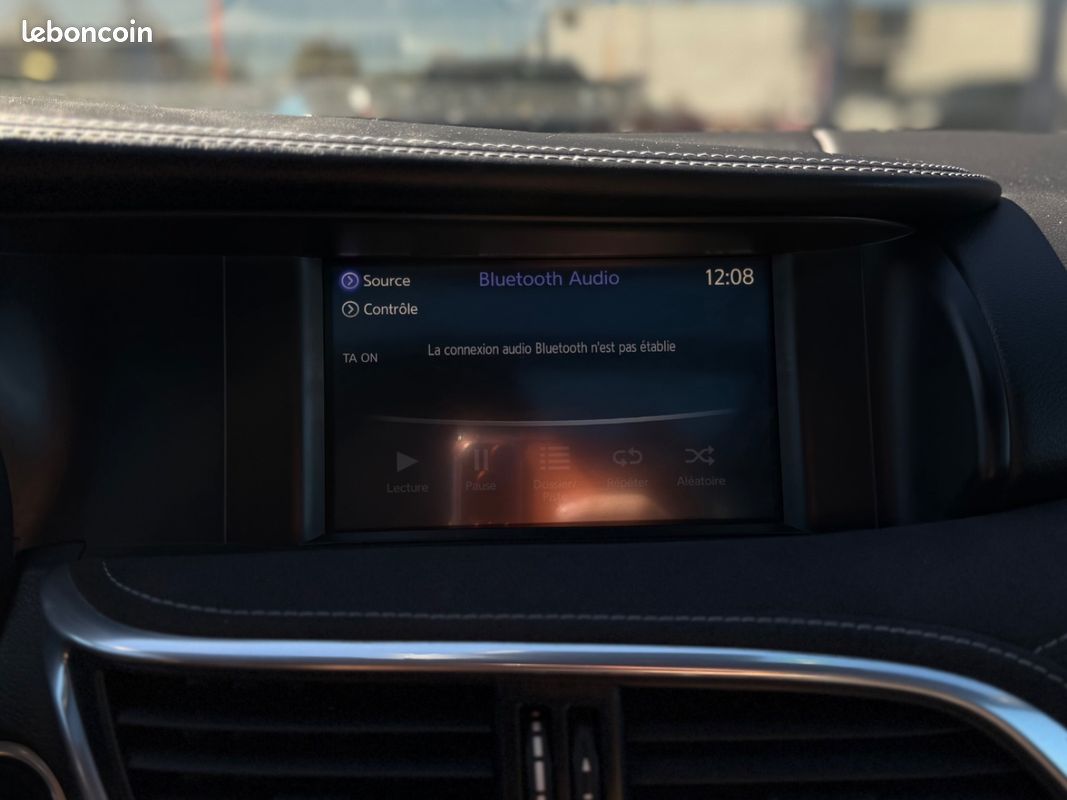 INFINITI Q30 2.2d 170ch 7DCT AWD Sport TOIT PANO BOITE AUTO CUIR ALCANTARA GARANTIE 12 MOIS (image 19)