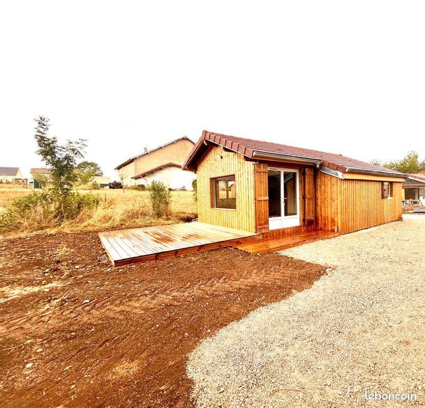 Maison 3 pièces 55 m² · à Mont-sur-Monnet · 55 m² · 825 €