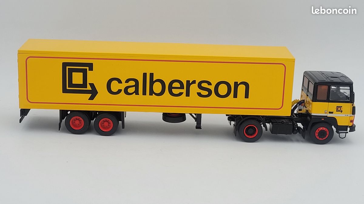 Vrachtwagens - CAMION - BERLIET GLR TRANSPORTS CALBERSON - 1/43 MODÈLE