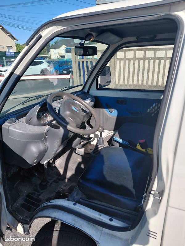Camion benne Piaggo (image 2)