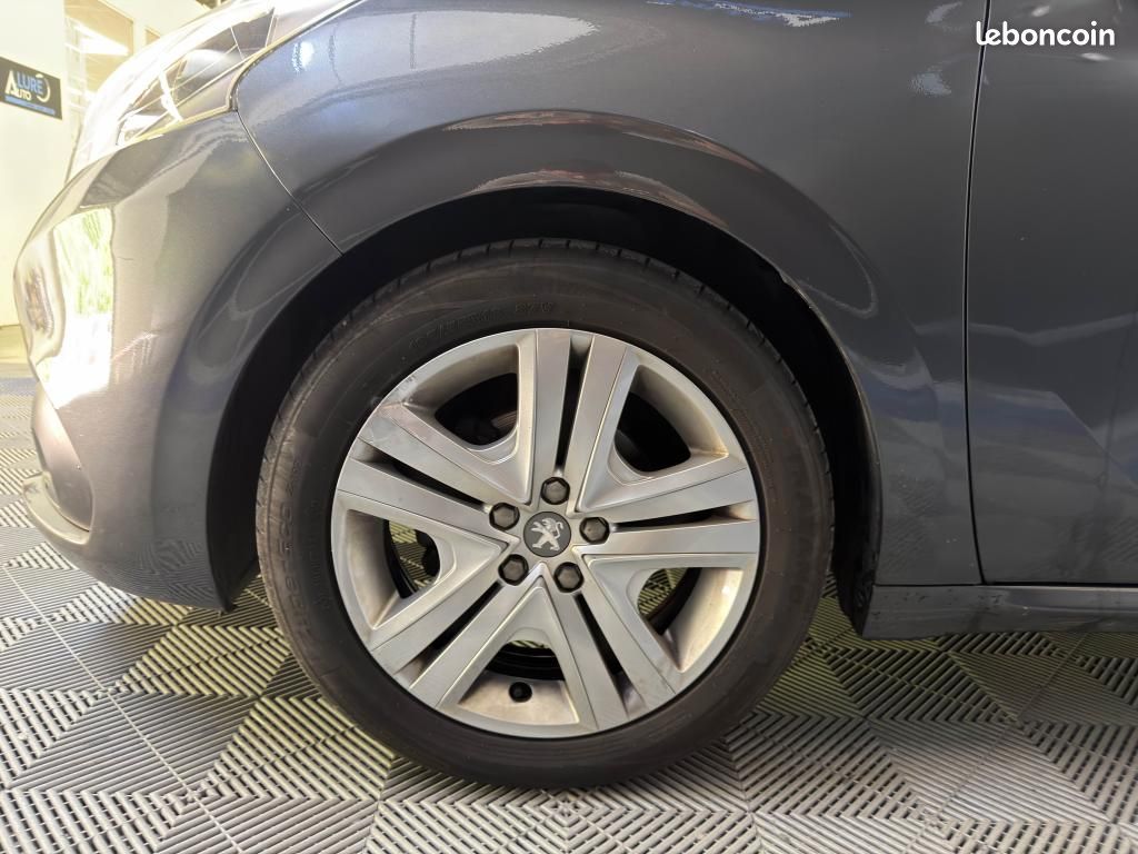 PEUGEOT 208 1.2l VTI 82ch Style 1ère Main Courroie de Distribution Faite Roue de Secours Capteur (image 8)