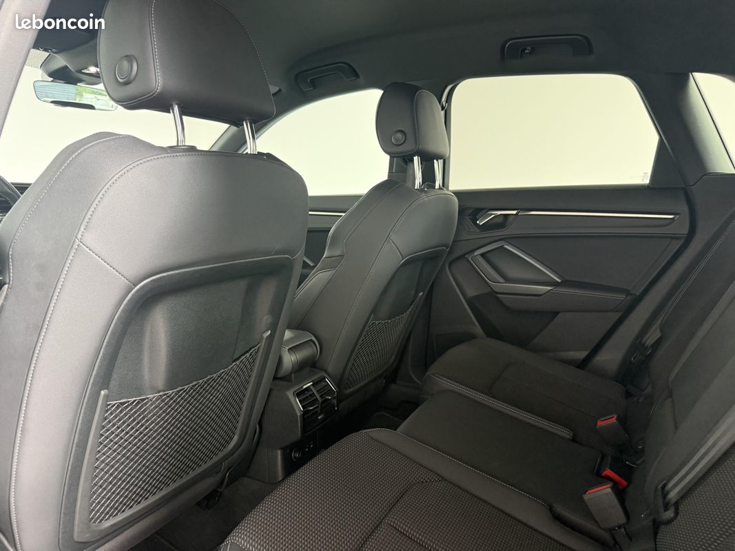 AUDI Q3 35 TFSI 150 ch S tronic 7 S line (image 23)