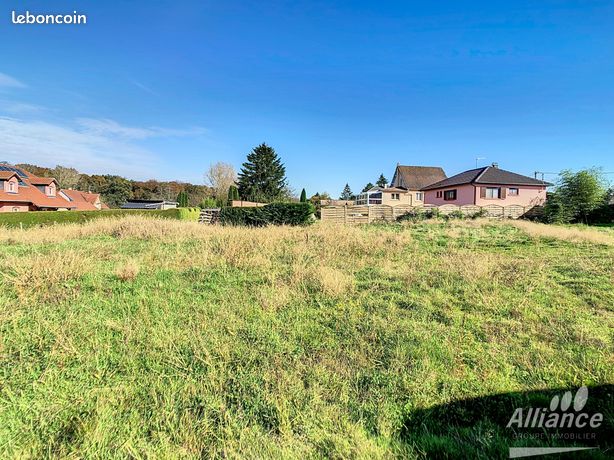 Terrain 910 m² Delle