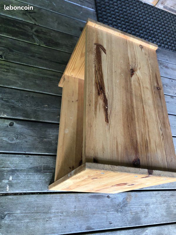 Table de chevet en bois brut (image 5)