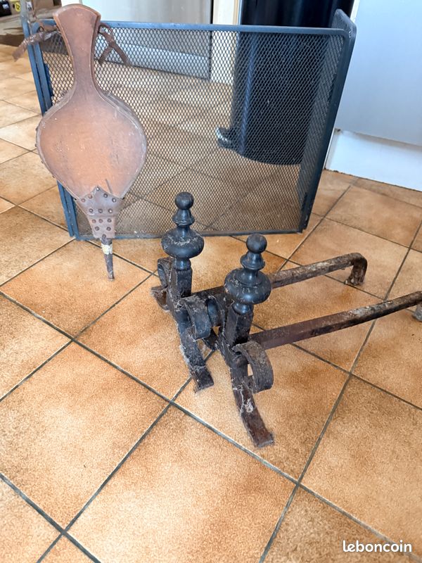 Chenets, grille et soufflets (image 2)