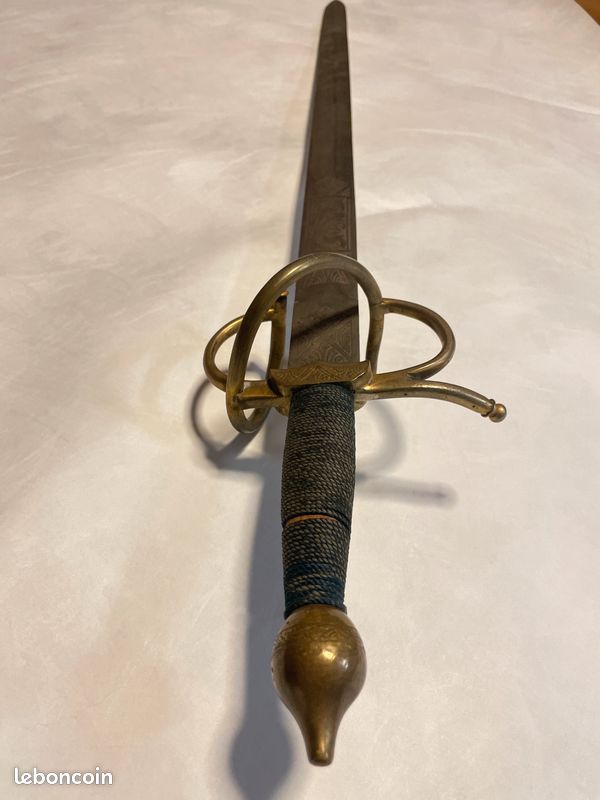 Épée manche cuivre (image 3)