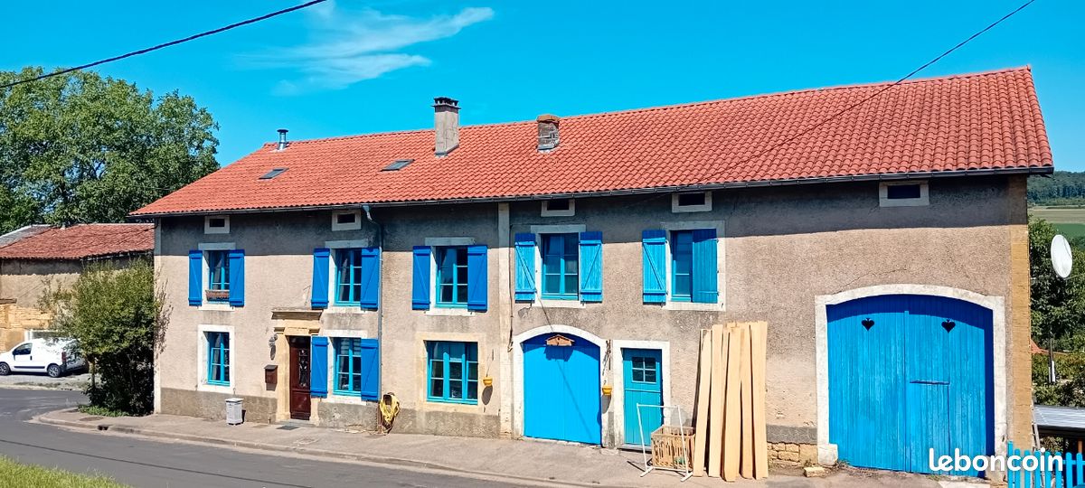 Appartement 8 pièces 600 m² · à Écouviez · 600 m² · 295 000 €