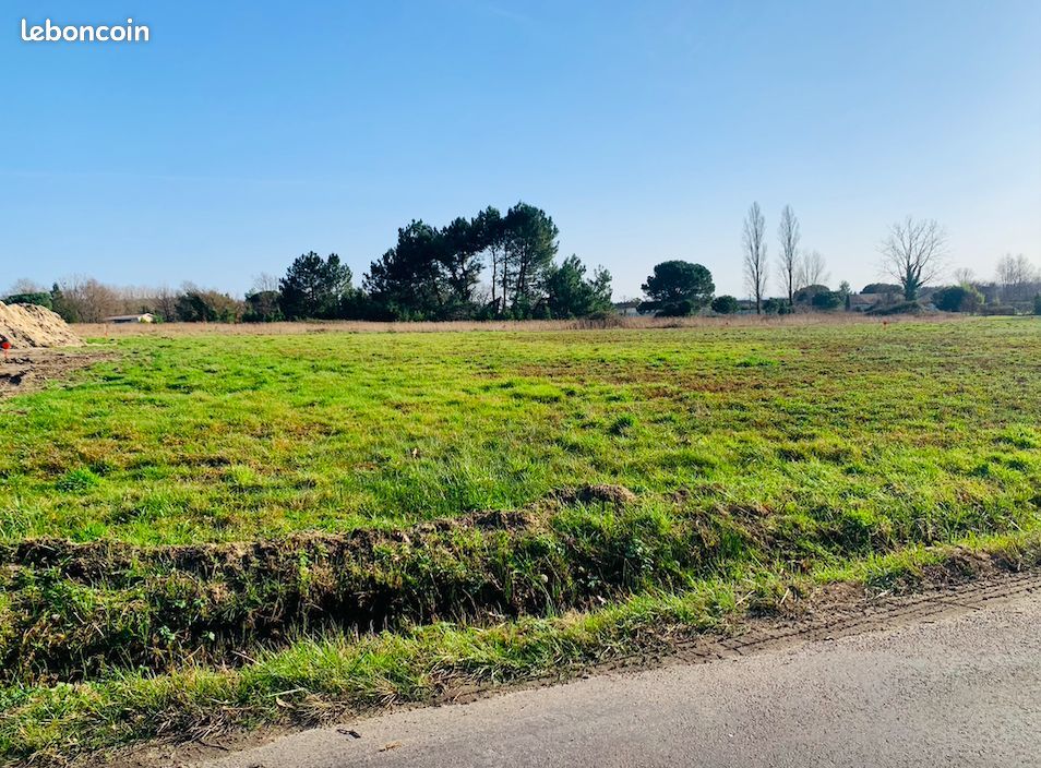 Terrain 630 m² Saint Savin · à Saint-Savin · 29 000 €