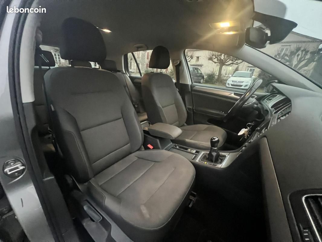 Volkswagen Golf 1.6 TDI 110 BlueMotion Technology FAP Confortline Business (image 16)
