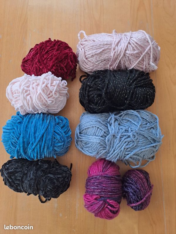Kit tricot + 2 aiguilles à tricoter 3,5 + diverses pelotes de laine - #missiphildivers (image 3)