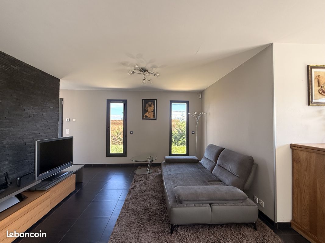 Maison 6 pièces 131 m² · à Villerest · 131 m² · 339 000 €