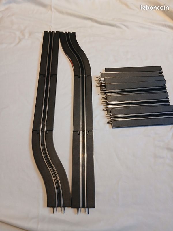 Lot de 12 petites rails pour circuit de voiture de course (image 4)