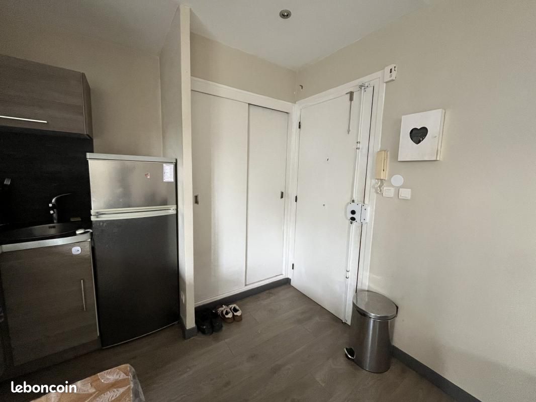 Appartement a louer tassin-la-demi-lune - 2 pièce(s) - 35 m2 - Surfyn