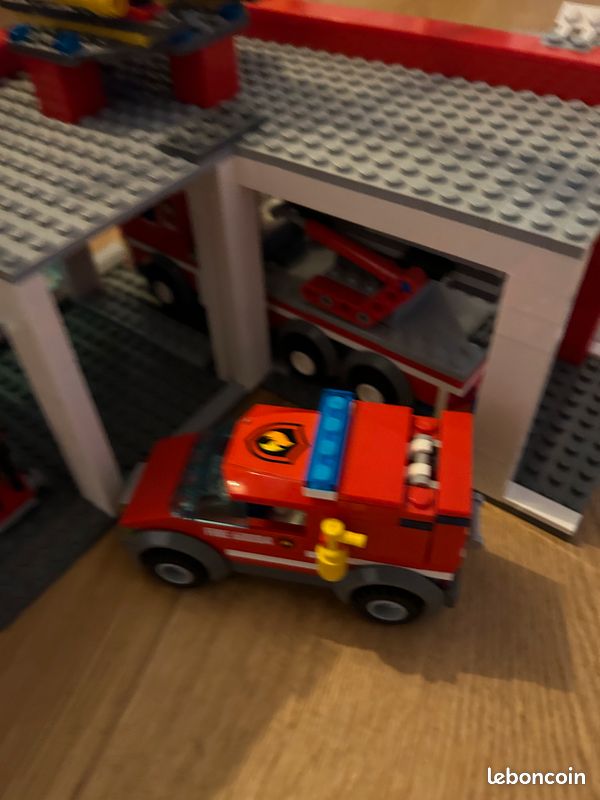 Caserne de pompier lego (image 2)