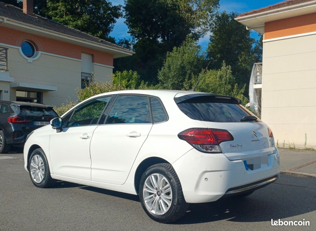 Citroën C4 Millenium 110Ch Première main (image 4)