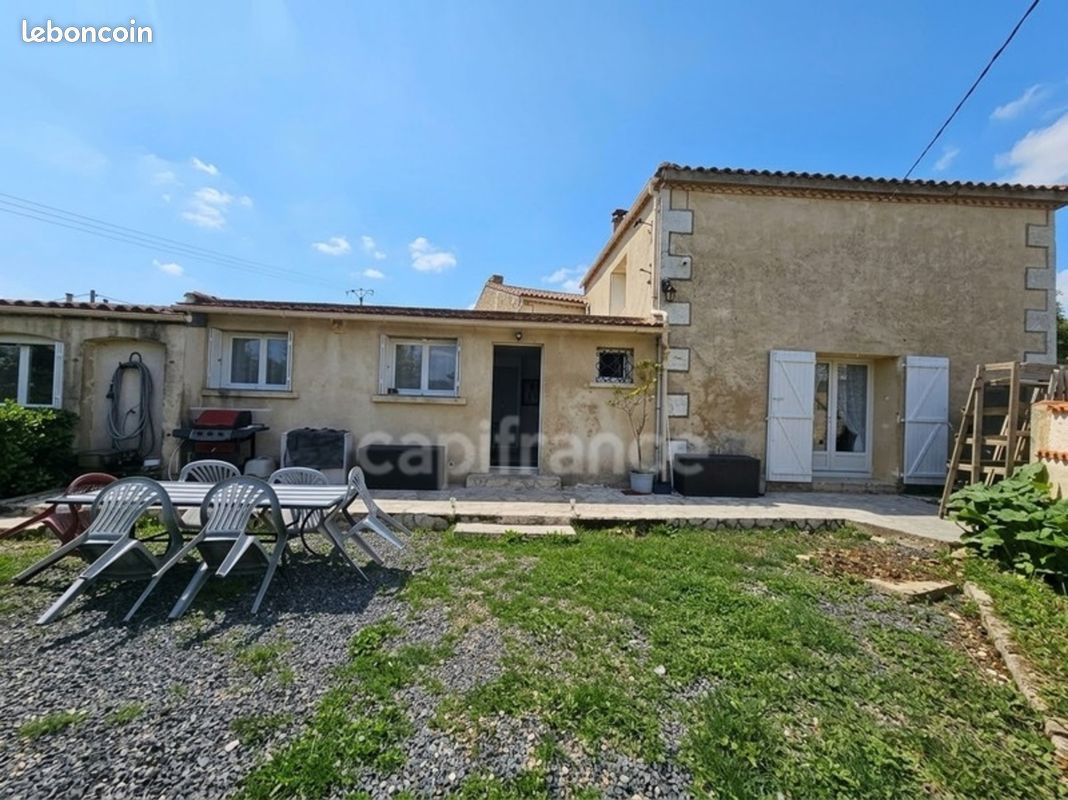 Maison 6 pièces 135 m² · à Écoyeux · 135 m² · 233 500 €