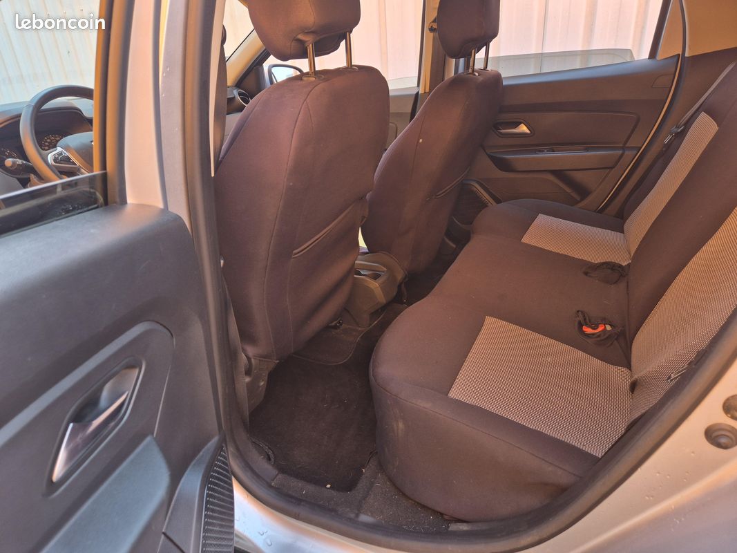 DACIA Duster Blue dCi 115 4x2 Prestige (image 21)