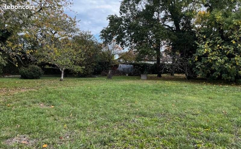 Terrain 1400 m² · à Montauban · 99 000 €